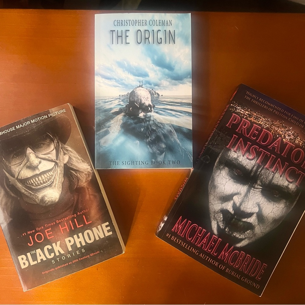 3 books in very good conditions